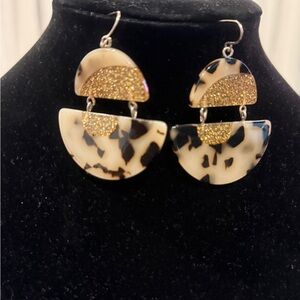 Tortoise Shell and Gold Dangle Earrings